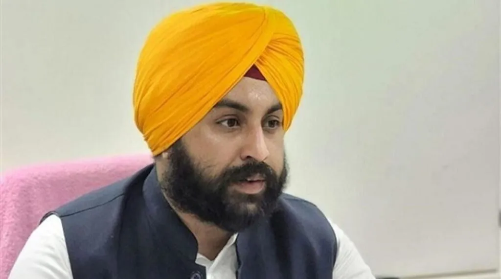 Harjot Singh के प्रयासों के बाद कीरतपुर साहिब स्वास्थ्य केंद्र का निर्माण कार्य शुरू Harjot Singh के प्रयासों के बाद कीरतपुर साहिब स्वास्थ्य केंद्र का निर्माण कार्य शुरू