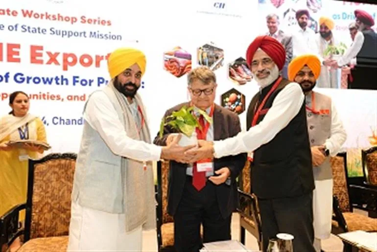 CM Bhagwant Mann ने पंजाब के उद्योग के लिए पड़ोसी पहाड़ी राज्यों के समान प्रोत्साहन देने की वकालत की CM Bhagwant Mann ने पंजाब के उद्योग के लिए पड़ोसी पहाड़ी राज्यों के समान प्रोत्साहन देने की वकालत की