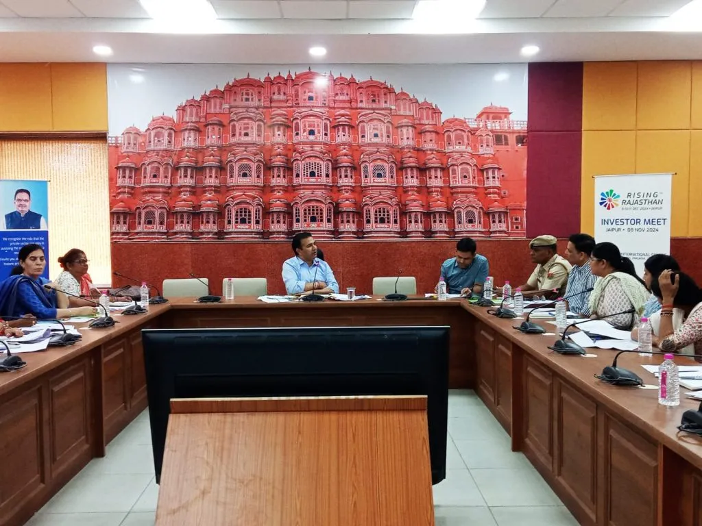 जिला कलक्टर Dr. Jitendra Soni ने जिला बाल संरक्षण इकाई की बैठक में दिये निर्देश जिला कलक्टर Dr. Jitendra Soni ने जिला बाल संरक्षण इकाई की बैठक में दिये निर्देश