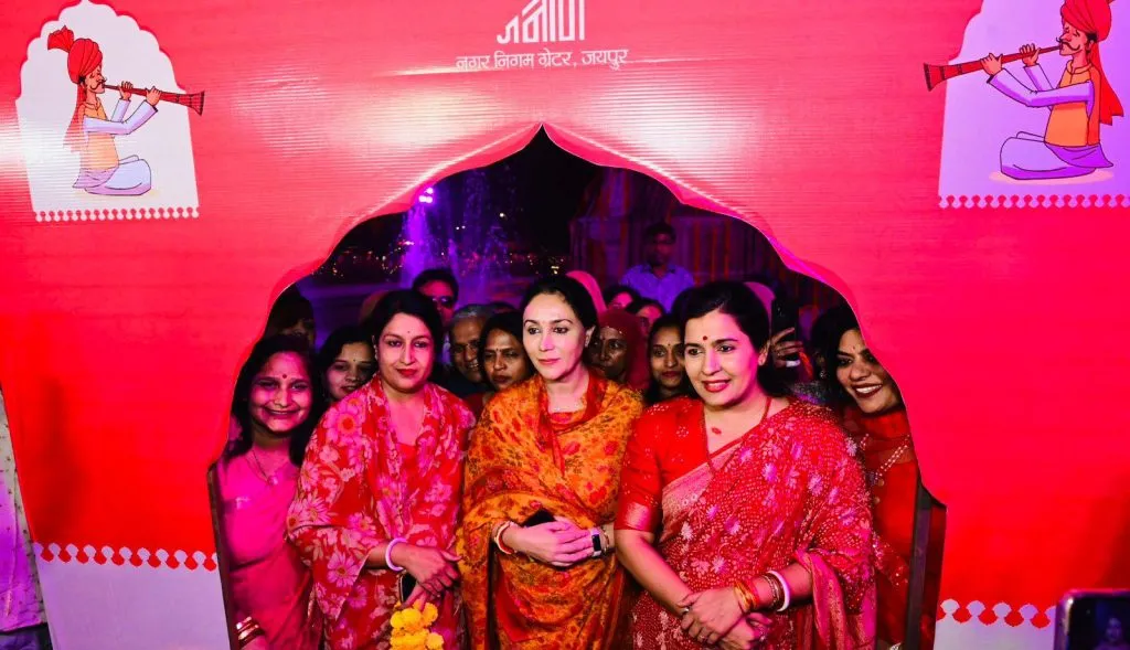 जयपुर का 297वां स्थापना दिवस, Deputy CM Diya Kumari ने दीपदान एवं रौशनी कार्यक्रम में भाग लिया