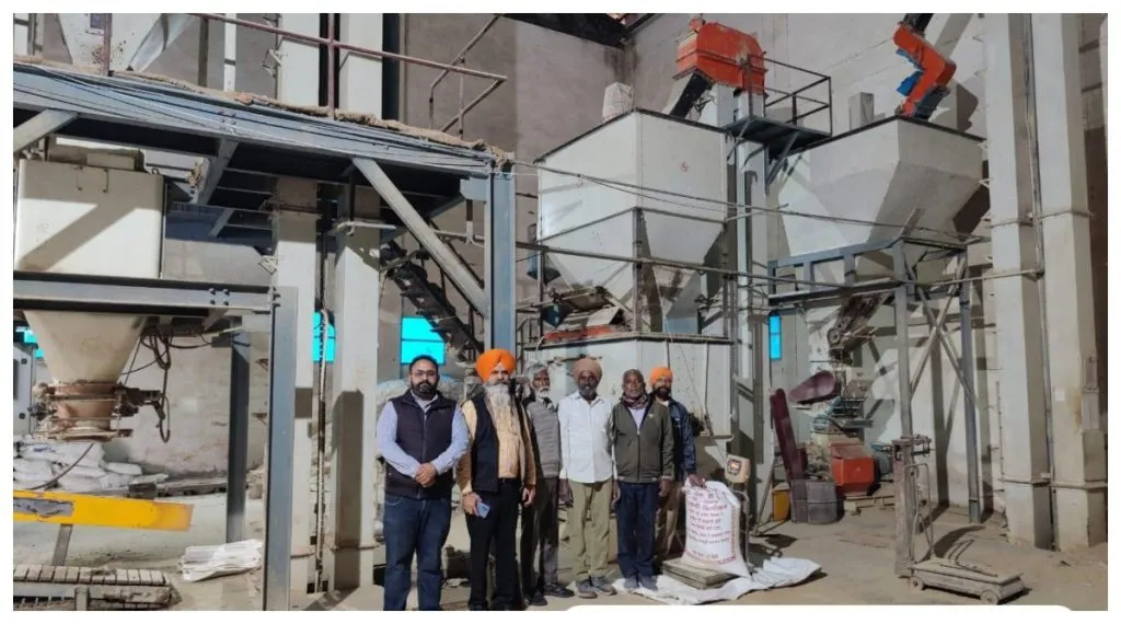 Gurmeet Singh Khudian: पशुपालकों को सस्ती दरों पर बहुपोषक ब्लॉक उपलब्ध कराए जाएंगे Gurmeet Singh Khudian: पशुपालकों को सस्ती दरों पर बहुपोषक ब्लॉक उपलब्ध कराए जाएंगे