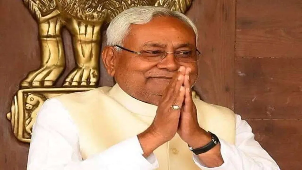 CM Nitish Kumar ने 24 साल पुराना वादा पूरा किया, PSO के बेटे की शादी में रेवाड़ी पहुंचे CM Nitish Kumar ने 24 साल पुराना वादा पूरा किया, PSO के बेटे की शादी में रेवाड़ी पहुंचे