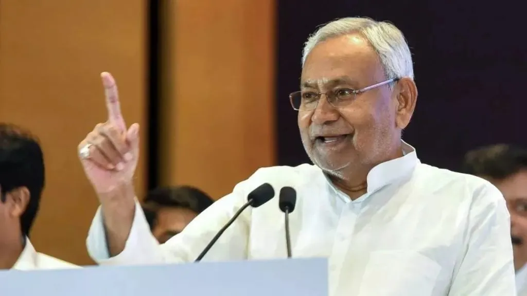 14 नवंबर को बिहार उपचुनाव के बाद CM Nitish Kumar क्या महत्वपूर्ण निर्णय लेने वाले हैं? बुलाई कैबिनेट की बैठक 14 नवंबर को बिहार उपचुनाव के बाद CM Nitish Kumar क्या महत्वपूर्ण निर्णय लेने वाले हैं? बुलाई कैबिनेट की बैठक