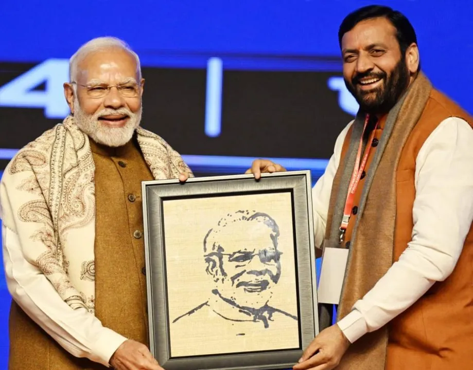 Haryana News: हरियाणा की धरा से महिलाओं के सशक्तिकरण की नई उड़ान, प्रधानमंत्री ने देशव्यापी बीमा सखी योजना का किया शुभारंभ Haryana News: हरियाणा की धरा से महिलाओं के सशक्तिकरण की नई उड़ान, प्रधानमंत्री ने देशव्यापी बीमा सखी योजना का किया शुभारंभ