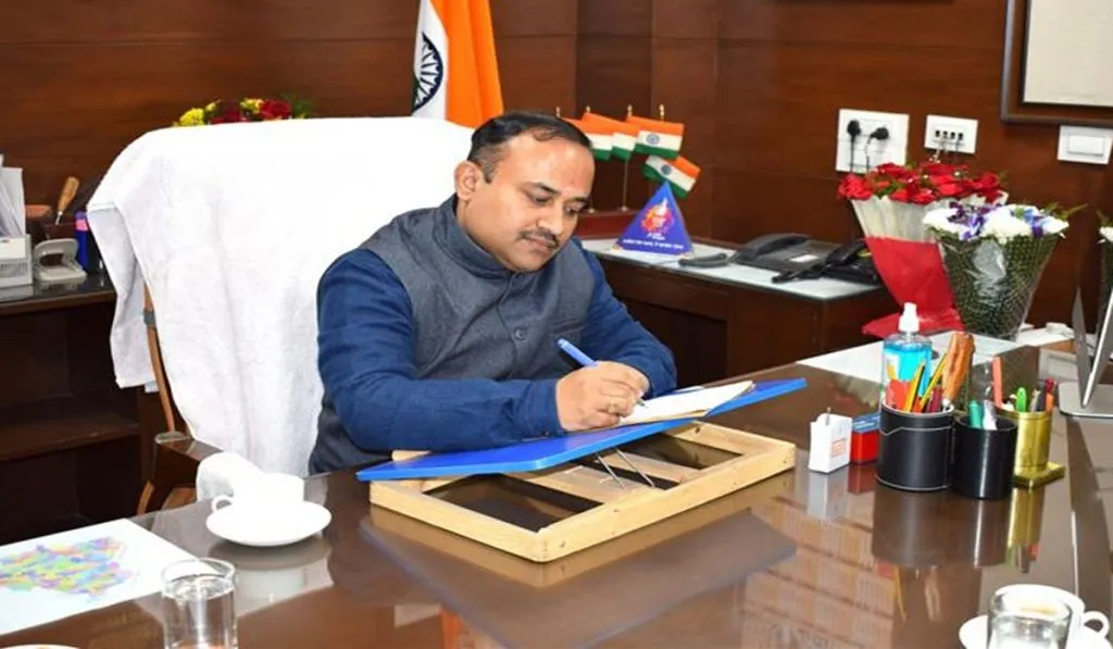 Sibin C: ECI ने “मतदाता शिक्षा और जागरूकता 2024 पर सर्वश्रेष्ठ अभियान” के लिए मीडिया पुरस्कारों की घोषणा की Sibin C: ECI ने