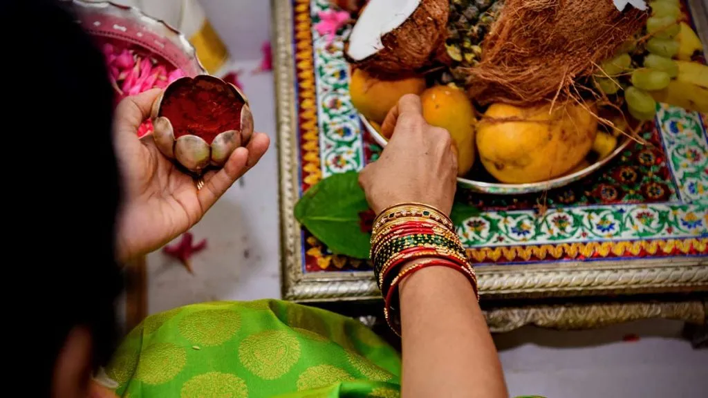 Vrat Benefits: हर हफ्ते कम से कम एक व्रत जरूर रखना चाहिए, क्यों कहती है दादी-नानी Vrat Benefits: हर हफ्ते कम से कम एक व्रत जरूर रखना चाहिए, क्यों कहती है दादी-नानी