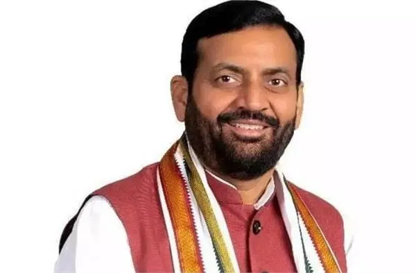 CM Nayab Saini से राज्य सरकार मंत्रियों के काफिले को नई लग्जरी कार देने के लिए अपील कर रही है