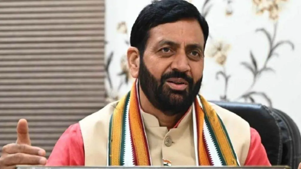 हरियाणा सरकार ने पचास वर्ष पुराना नियम बदला गया, कॉलोनीवासियों को बहुत राहत दी, ये सर्टिफिकेट अब नहीं लेना होगा। हरियाणा सरकार ने पचास वर्ष पुराना नियम बदला गया, कॉलोनीवासियों को बहुत राहत दी, ये सर्टिफिकेट अब नहीं लेना होगा।