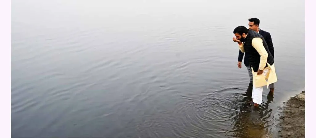 हरियाणा के मुख्यमंत्री नायब सैनी ने दिल्ली में यमुना का पीया जल, अरविंद केजरीवाल पर हमला