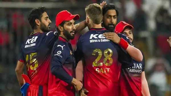 DC vs RCB: RCB ने धमाकेदार जीत हासिल की, DC से बदला लिया और दिल्ली में ‘किंग’ कोहली ने शानदार प्रदर्शन किया, क्रुणाल पांड्या ने भी एक अर्धशतक हासिल किया DC vs RCB: RCB ने धमाकेदार जीत हासिल की, DC से बदला लिया और दिल्ली में 'किंग' कोहली ने शानदार प्रदर्शन किया, क्रुणाल पांड्या ने भी एक अर्धशतक हासिल किया