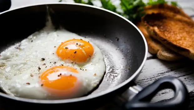 Health Tips: गर्मियों में अंडे या चिकन खाना नुकसानदायक है? वास्तविकता जान लीजिए