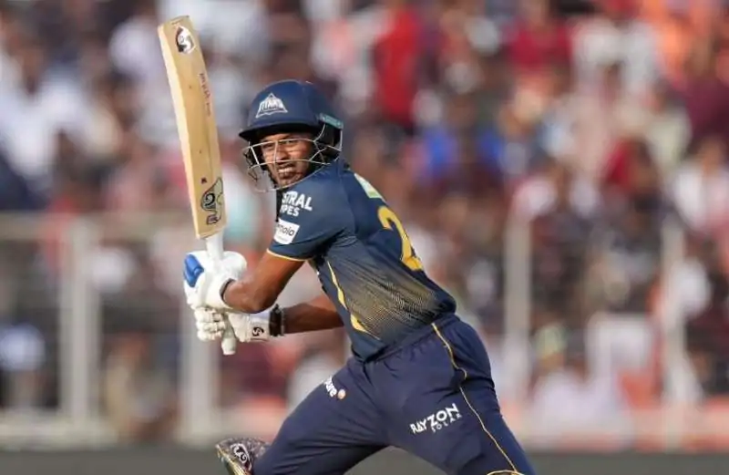 KKR vs GT: IPL में तूफान मचा रहे साई सुदर्शन, जिन्होंने 8 मैचों में 5 अर्धशतक लगाए और 417 रन ठोके? KKR vs GT: IPL में तूफान मचा रहे साई सुदर्शन, जिन्होंने 8 मैचों में 5 अर्धशतक लगाए और 417 रन ठोके?