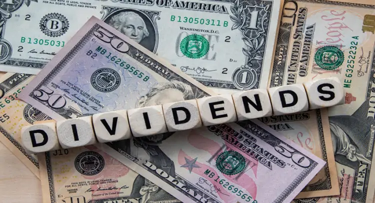 Dividend Stocks: बजाज ऑटो के शेयरों में एक महीने में 10% से अधिक की उछाल