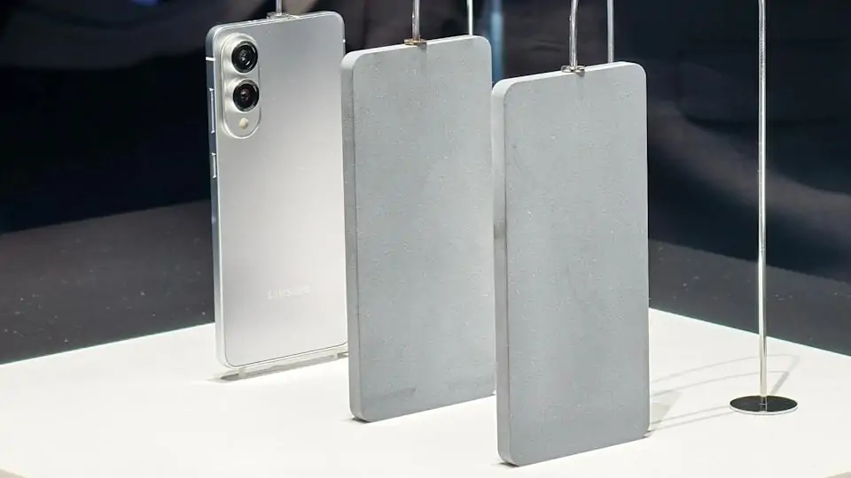 Samsung Galaxy S25 Edge स्मार्टफोन की लॉन्च डेट तय, जानिए नए फीचर्स क्या होंगे?