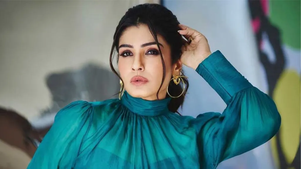 24 साल बाद तमिल सिनेमा में लौटेंगी Ravina Tandon, इस सुपरस्टार के साथ करेंगी धमाकेदार कमबैक! 24 साल बाद तमिल सिनेमा में लौटेंगी Ravina Tandon, इस सुपरस्टार के साथ करेंगी धमाकेदार कमबैक!