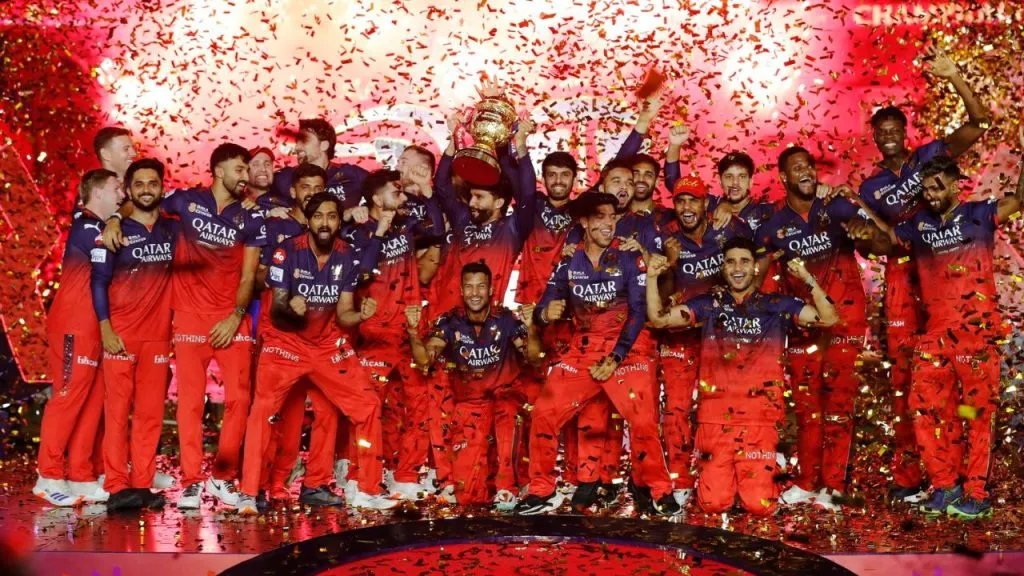 RCB Victory Parade: RCB की जीत का जश्न लाइव कैसे देखें? Victory Parade कब और कहां से शुरू होगी? जानें हर डिटेल
