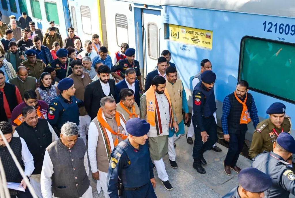 चंडीगढ़ रेलवे स्टेशन से ‘हर घर स्वदेशी’ का संदेश, शुरू हुआ ‘आत्मनिर्भर भारत’ रेल संपर्क अभियान