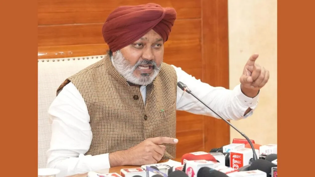 कैबिनेट मंत्री हरपाल सिंह चीमा ने श्री आनंदपुर साहिब से की प्रेस कॉन्फ़्रेंस, विभिन्न मुद्दों पर रखा सरकार का पक्ष