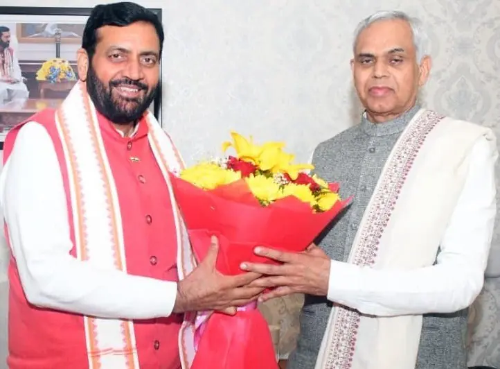 मुख्यमंत्री नायब सिंह सैनी ने संत कबीर कुटीर, चंडीगढ़ में गुजरात एवं महाराष्ट्र के राज्यपाल आचार्य देवव्रत का किया स्वागत मुख्यमंत्री नायब सिंह सैनी ने संत कबीर कुटीर, चंडीगढ़ में गुजरात एवं महाराष्ट्र के राज्यपाल आचार्य देवव्रत का किया स्वागत