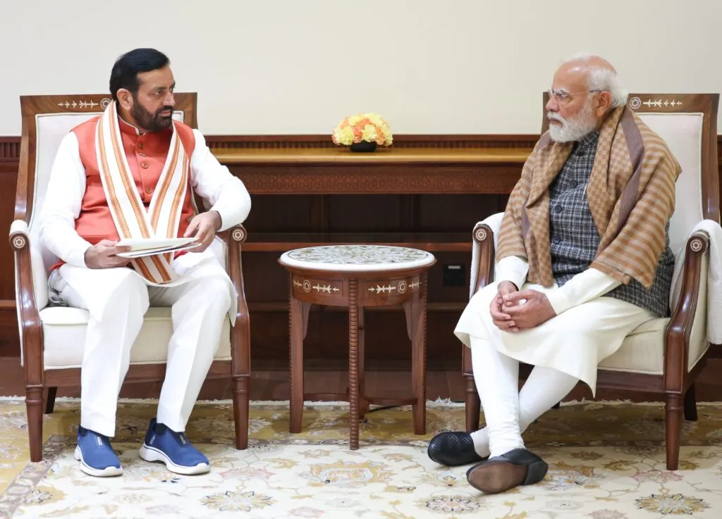 हरियाणा के मुख्यमंत्री ने प्रधानमंत्री से की मुलाकात हरियाणा के मुख्यमंत्री ने प्रधानमंत्री से की मुलाकात
