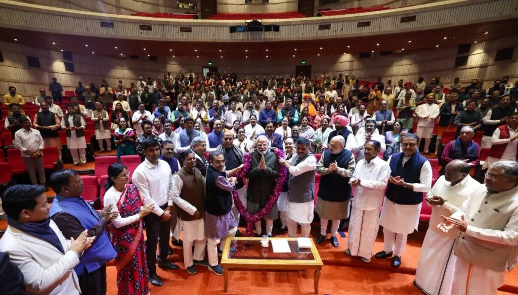 एनडीए सांसदों की बैठक में सुशासन और विकसित भारत के लक्ष्य पर हुई चर्चा