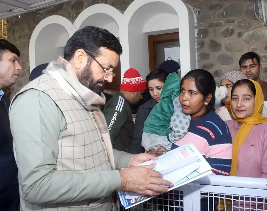 परिवारजनों के बीच बिताए आत्मीय क्षण, मिला स्नेह और आशीर्वाद परिवारजनों के बीच बिताए आत्मीय क्षण, मिला स्नेह और आशीर्वाद