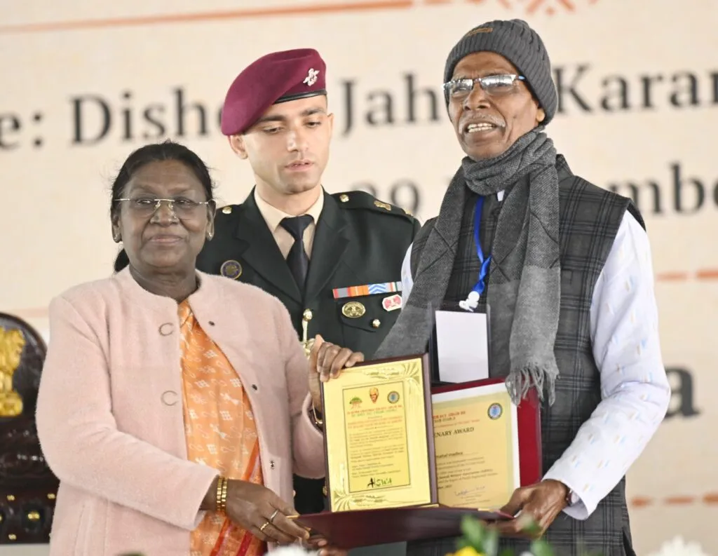 राष्ट्रपति द्रौपदी मुर्मू ने जमशेदपुर में 22वें पारसी महा के समापन और ओल चिकी शताब्दी समारोह को किया संबोधित