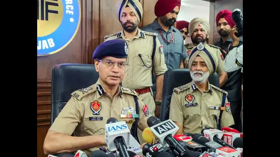 पीपीओआई सेक्टर-32 में डीजीपी गौरव यादव की प्रेस कॉन्फ्रेंस