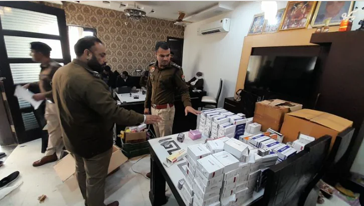 सिरसा में नशा तस्करों पर बड़ी कार्रवाई, मेडिकल स्टोर से हजारों नशीली गोलियां जब्त
