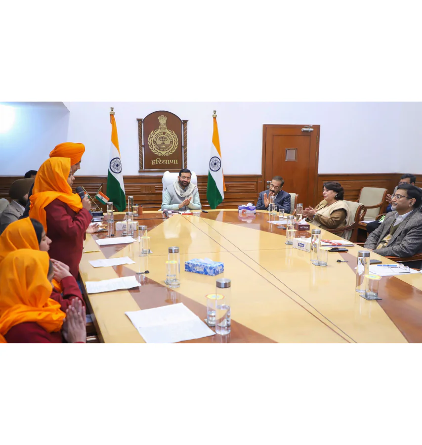 ‘वीर बाल दिवस’ पर मुख्यमंत्री नायब सैनी ने निबंध प्रतियोगिता का वर्चुअल शुभारंभ किया ‘वीर बाल दिवस’ पर मुख्यमंत्री नायब सैनी ने निबंध प्रतियोगिता का वर्चुअल शुभारंभ किया