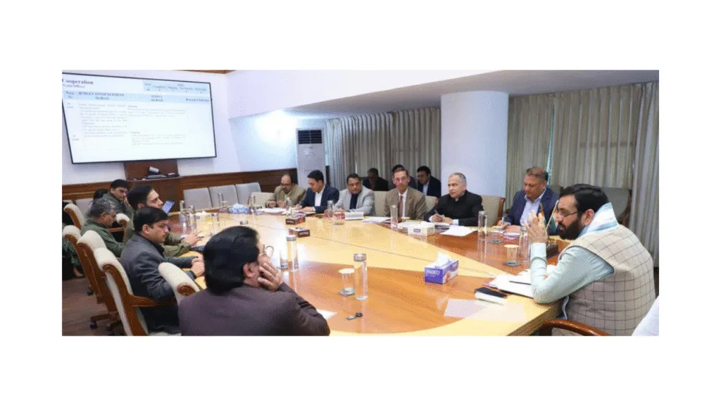 मुख्यमंत्री ने सहकारिता विभाग की बजट घोषणाओं की समीक्षा, मिल्क सोसायटियों और वीटा बूथ्स पर जोर