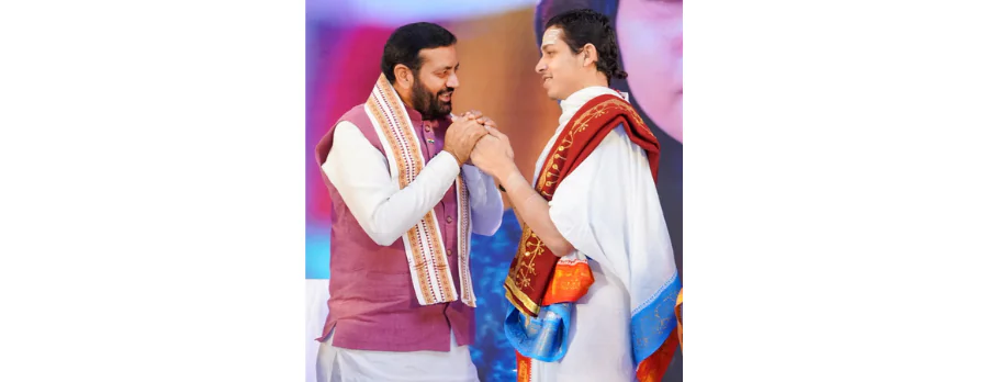 गुरुग्राम में वेदमूर्ति देवव्रत महेश रेखे जी से आत्मीय भेंट, सनातन परंपरा और जीवन-मूल्यों पर हुआ सार्थक संवाद