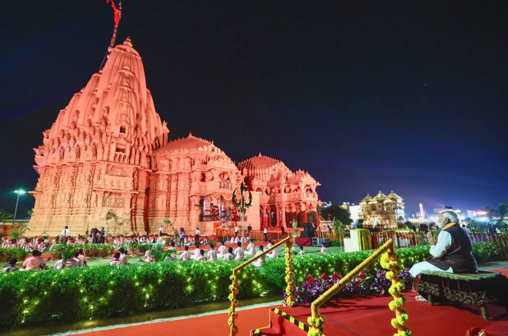 सोमनाथ स्वाभिमान पर्व: प्रधानमंत्री मोदी की उपस्थिति में गूंजा ओंकार, सांस्कृतिक पुनरुत्थान का सशक्त संदेश