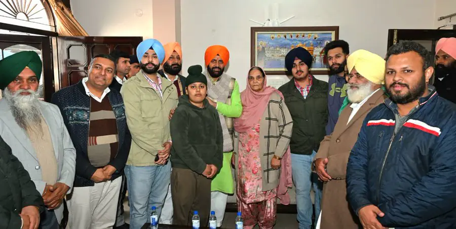 लुधियाना में भाजपा कार्यकर्ताओं से मिले मुख्यमंत्री नायब सिंह सैनी, संगठन की मजबूती और समर्पण की सराहना लुधियाना में भाजपा कार्यकर्ताओं से मिले मुख्यमंत्री नायब सिंह सैनी, संगठन की मजबूती और समर्पण की सराहना