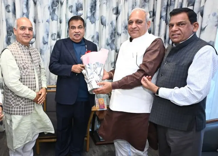 नागपुर में केंद्रीय मंत्री नितिन गडकरी से कैबिनेट मंत्री रणबीर गंगवा की भेंट, हरियाणा की सड़क व राजमार्ग परियोजनाओं पर हुई विस्तृत चर्चा