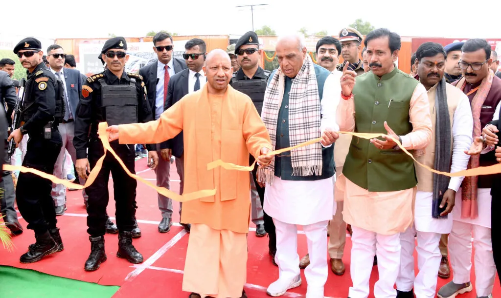 सिद्धार्थनगर महोत्सव-2026 का भव्य शुभारंभ, ₹1,052 करोड़ की 229 विकास परियोजनाओं का लोकार्पण व शिलान्यास