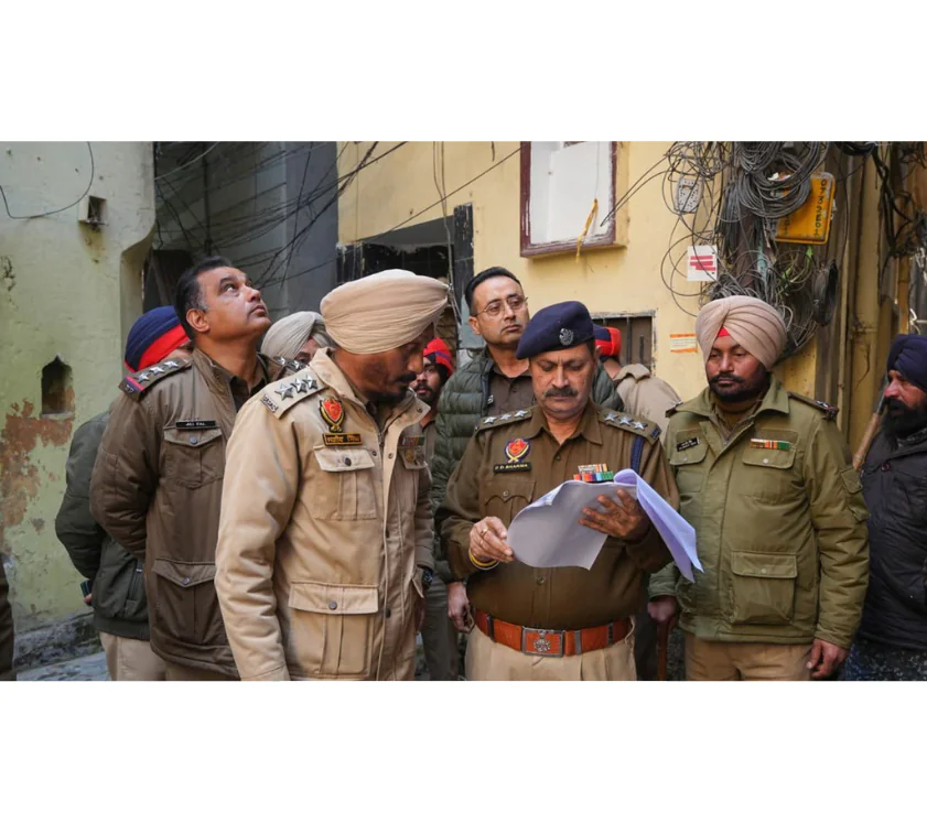 युद्ध नशों के विरुद्ध’ अभियान के तहत हाजीपुर में सख्त कार्रवाई, नशा तस्करों की अवैध संपत्तियां ध्वस्त