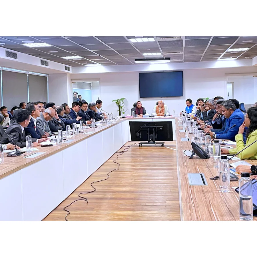 नवीकरणीय ऊर्जा परियोजनाओं को गति देने के लिए संयुक्त बैठक, ग्रिड तैयारी और ट्रांसमिशन प्लानिंग पर हुआ मंथन