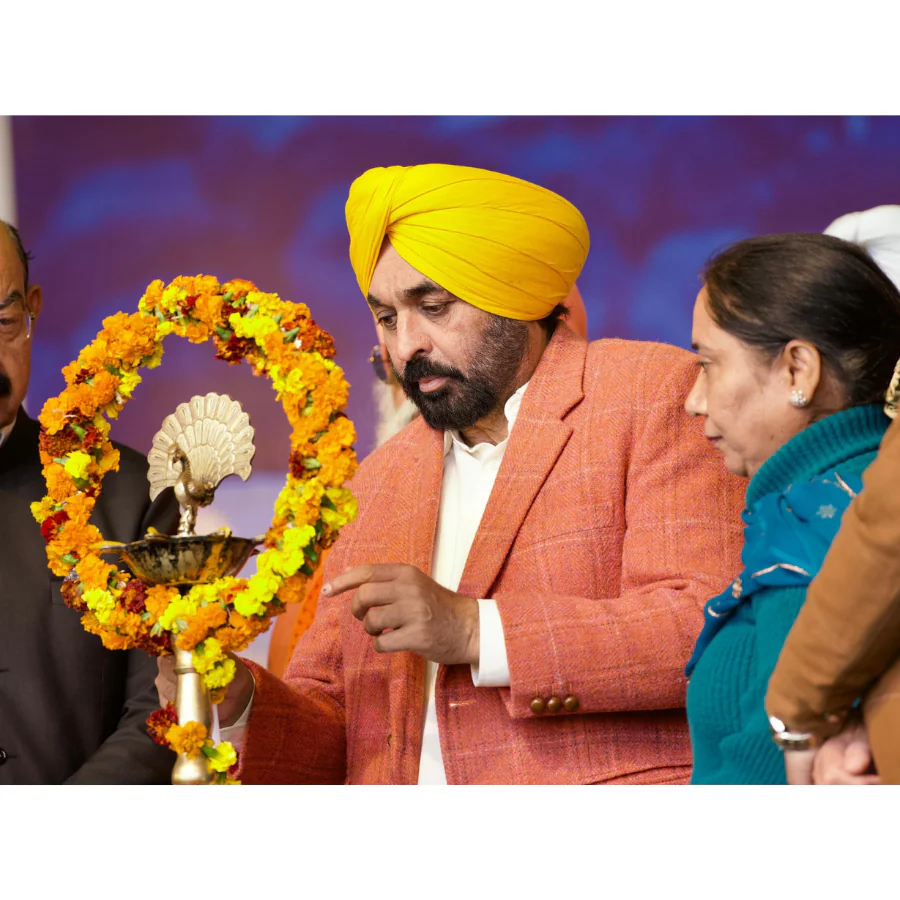 जालंधर में एस.सी. विद्यार्थियों के लिए छात्रवृत्ति वितरण की शुरुआत, ढाई लाख से अधिक छात्रों को मिलेगा लाभ