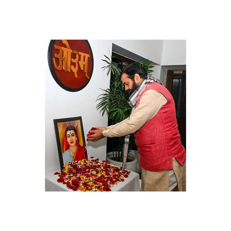 माता सावित्रीबाई फुले जयंती: नारी शिक्षा और सामाजिक न्याय की महान अग्रदूत को नमन माता सावित्रीबाई फुले जयंती: नारी शिक्षा और सामाजिक न्याय की महान अग्रदूत को नमन