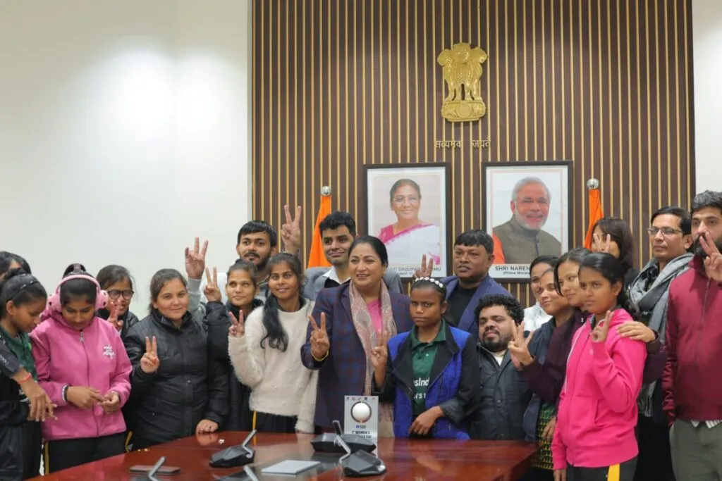 ब्लाइंड वुमेन्स T20 वर्ल्ड कप विजेता टीम का भव्य सम्मान, मुख्यमंत्री रेखा गुप्ता ने खिलाड़ियों का बढ़ाया हौसला