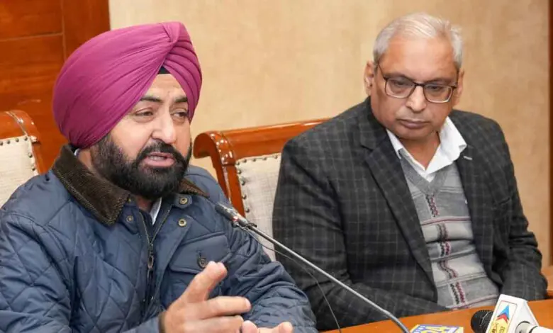 मान सरकार का बड़ा शहरी इंफ्रास्ट्रक्चर कदम: मोहाली की सड़कों और चौराहों को मिलेगा आधुनिक स्वरूप मान सरकार का बड़ा शहरी इंफ्रास्ट्रक्चर कदम: मोहाली की सड़कों और चौराहों को मिलेगा आधुनिक स्वरूप