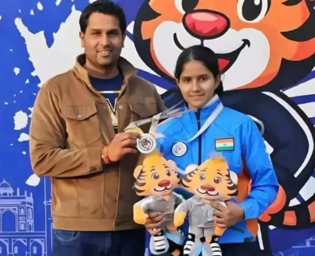 रेवाड़ी की चहक यादव का कमाल: एशियन शूटिंग चैंपियनशिप 2026 में रजत और टीम इंडिया के साथ स्वर्ण पदक जीतकर रचा इतिहास रेवाड़ी की चहक यादव का कमाल: एशियन शूटिंग चैंपियनशिप 2026 में रजत और टीम इंडिया के साथ स्वर्ण पदक जीतकर रचा इतिहास