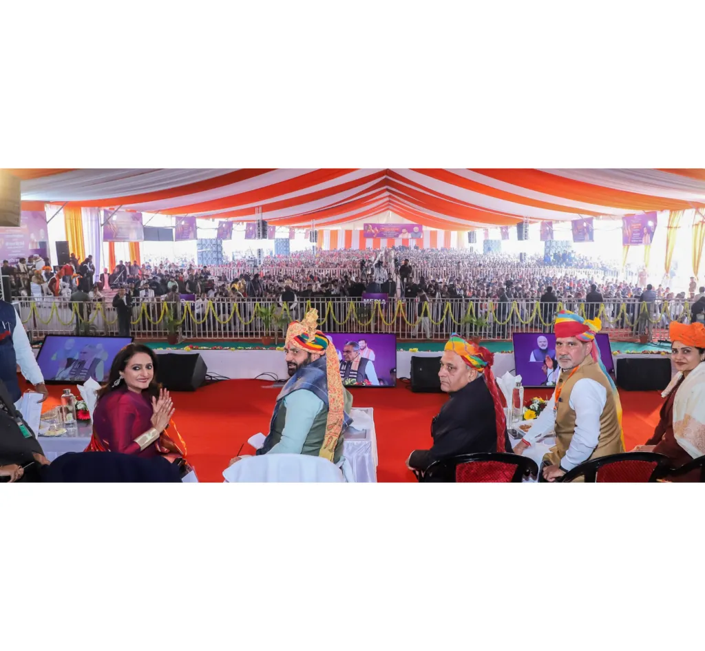 फतेहाबाद में पंडित जसराज जी की जयंती पर भव्य आयोजन, प्रतिमा अनावरण के साथ दी गई संगीत सम्राट को श्रद्धांजलि फतेहाबाद में पंडित जसराज जी की जयंती पर भव्य आयोजन, प्रतिमा अनावरण के साथ दी गई संगीत सम्राट को श्रद्धांजलि